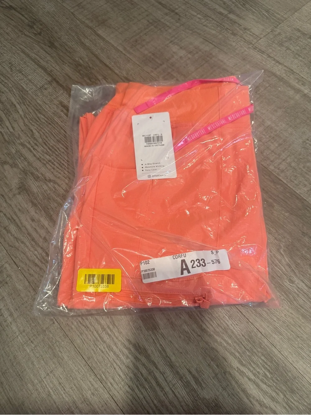Med Couture soft coral